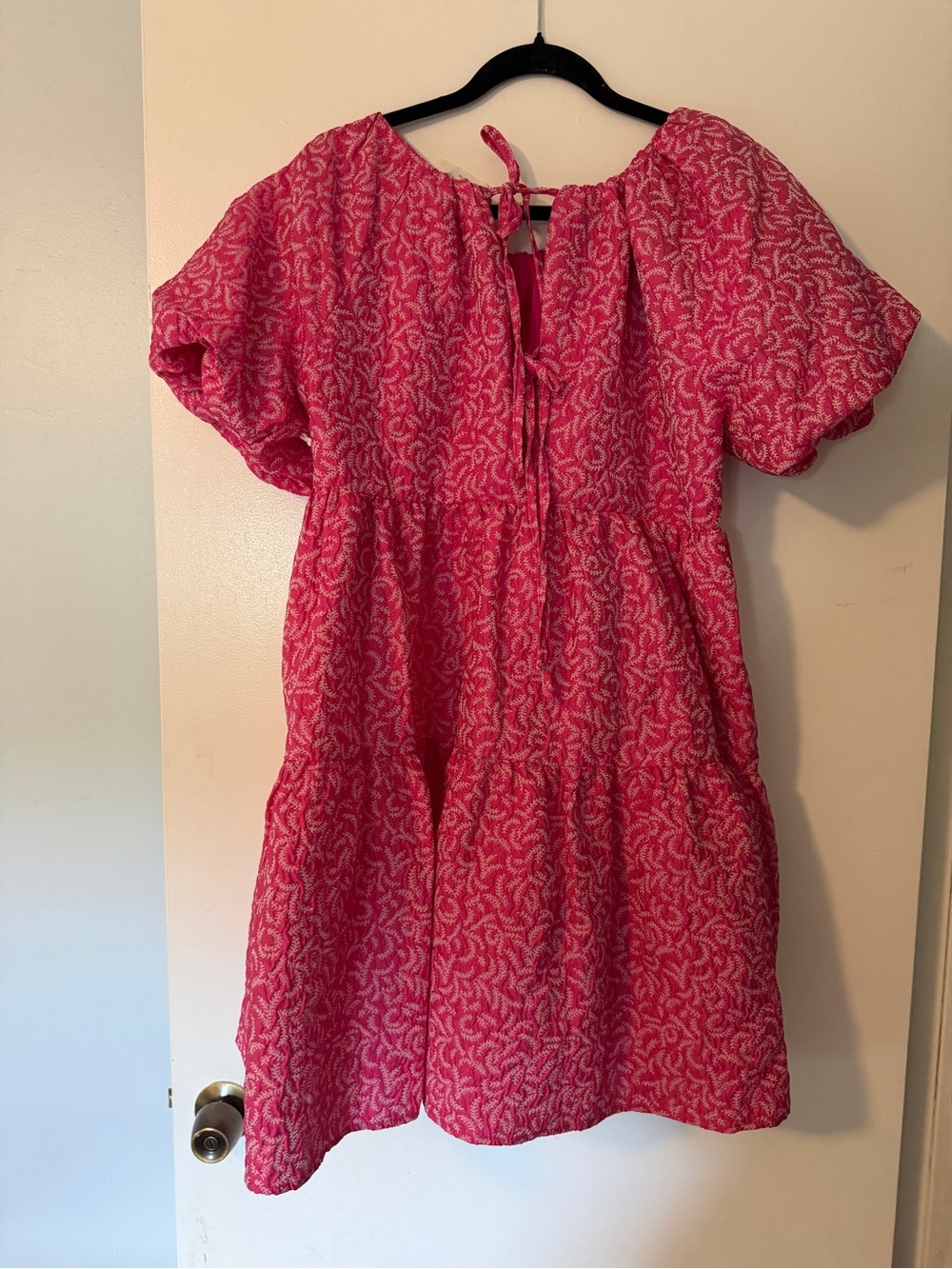 NWT Hyacinth House Pink Tiered Puff-Sleeve Dress, Size XS - Picture 5 of 5